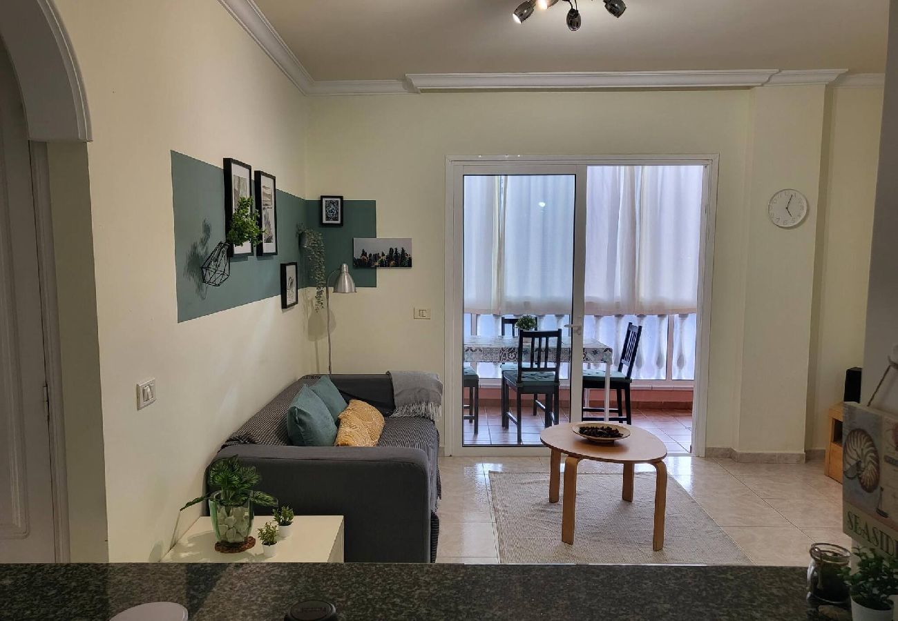 Apartamento en Arona - Sea Front Costa Sol by HelloApartments