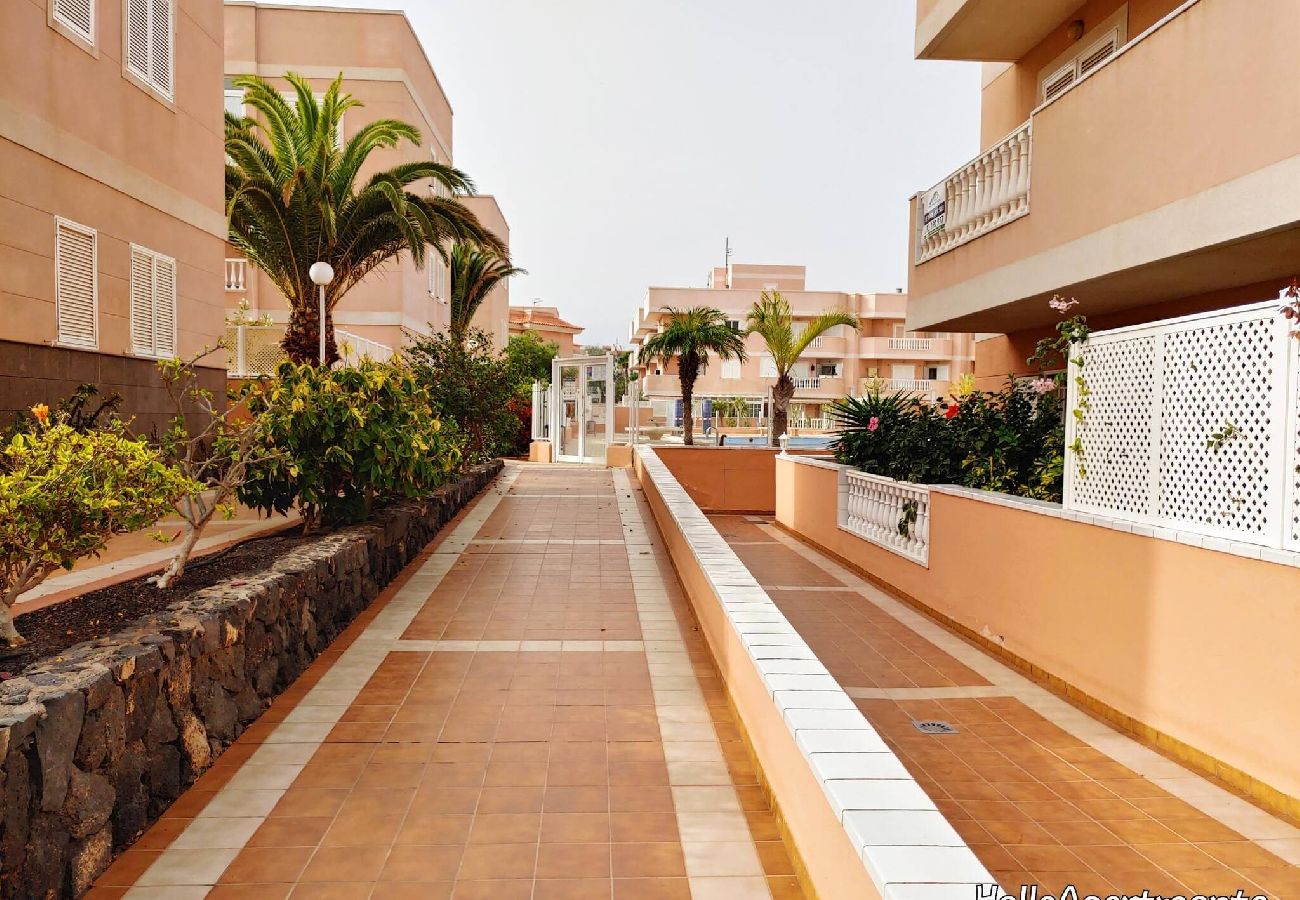 Apartamento en Arona - Sea Front Costa Sol by HelloApartments