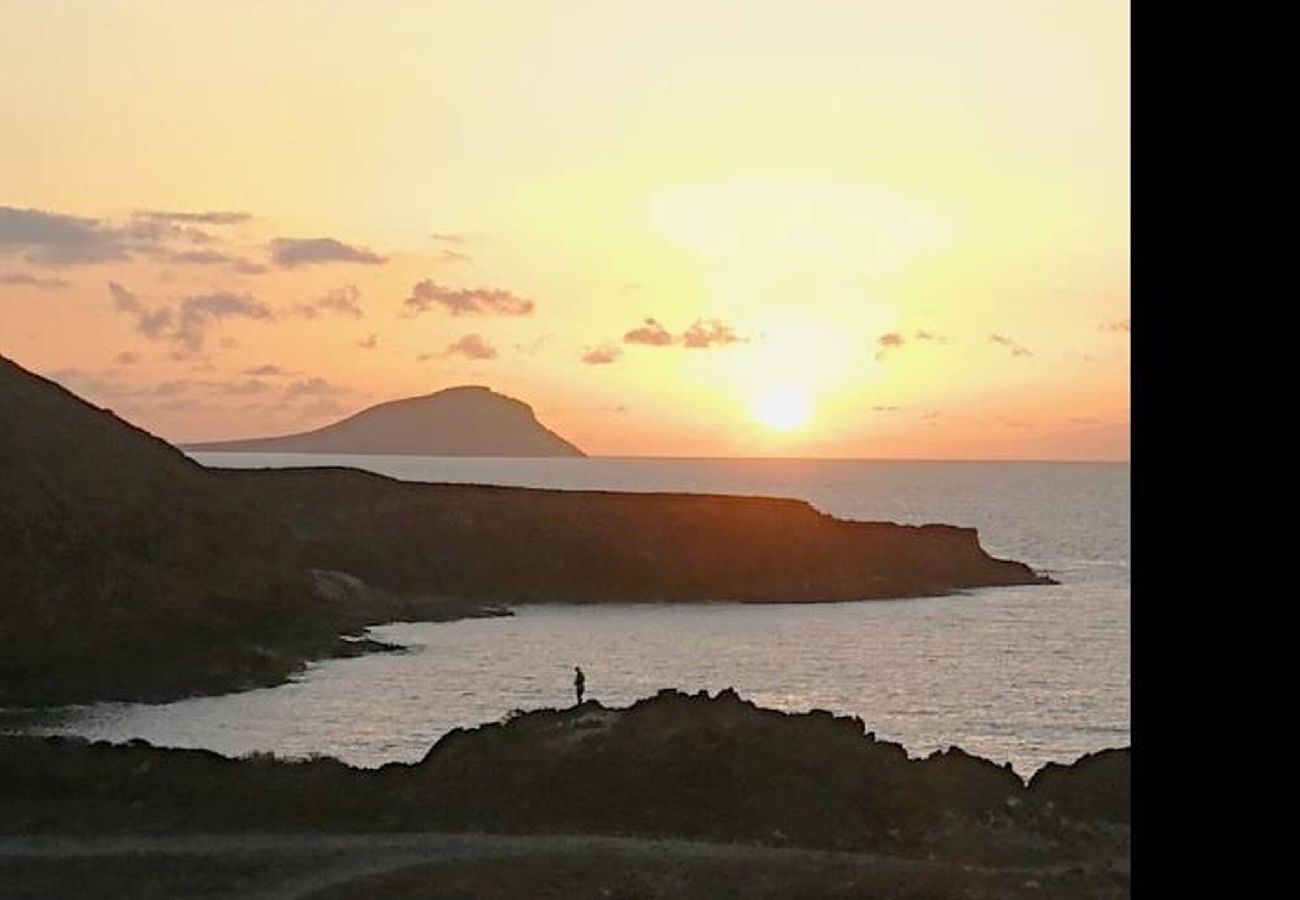 Apartamento en Arona - Sea Front Costa Sol by HelloApartments