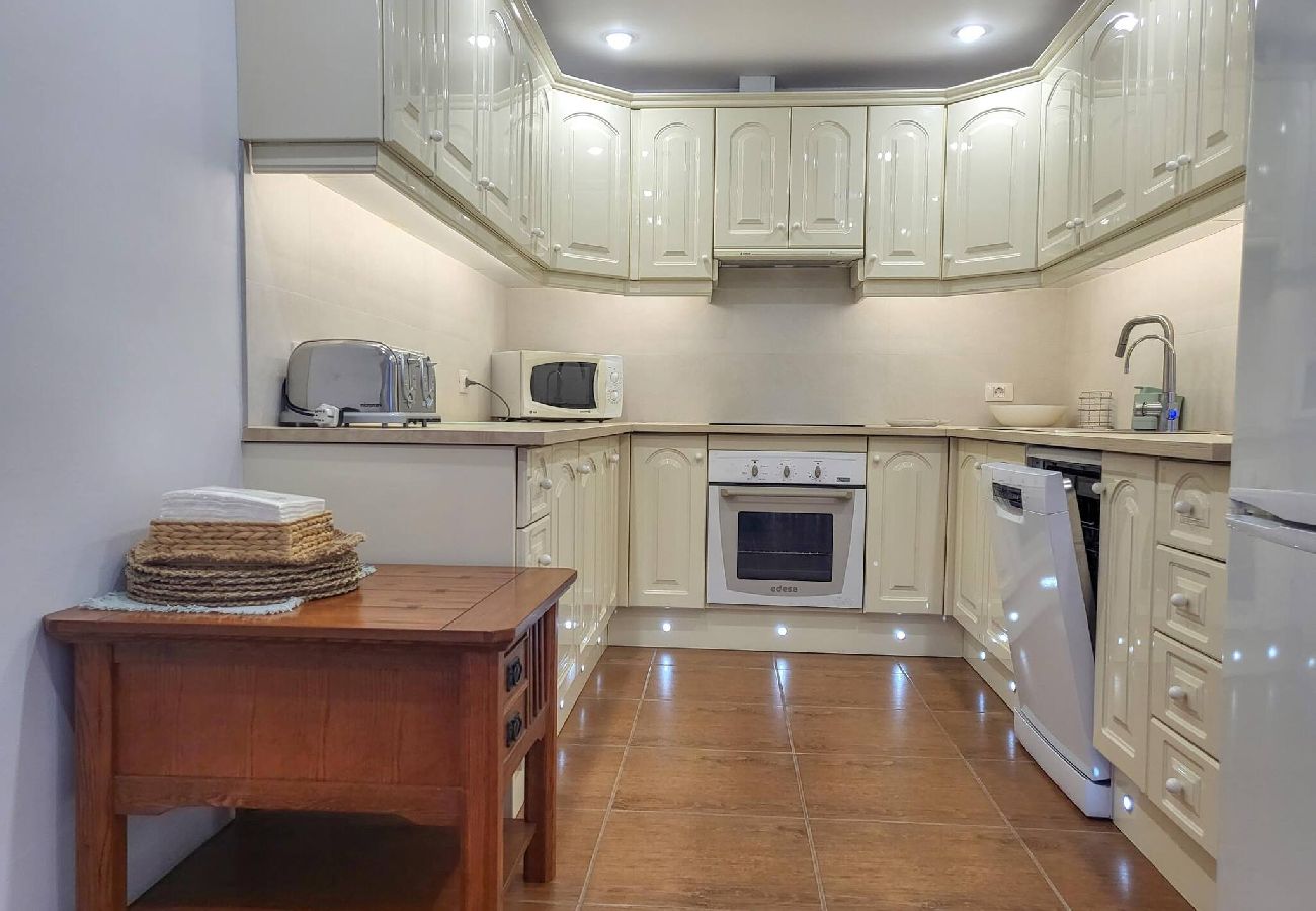 Apartamento en San Miguel - Family Golf & Sun by HelloApartments