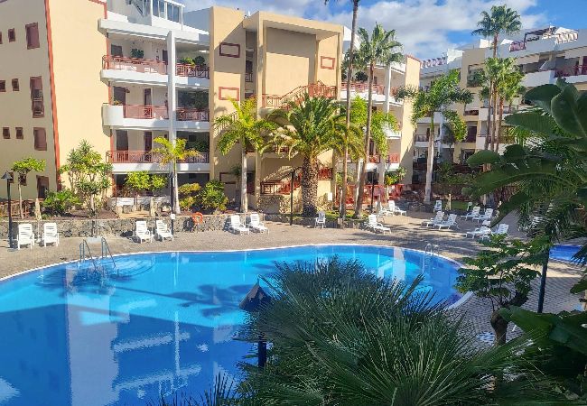 Apartamento en Arona - Relax in Palm Mar by HelloApartments
