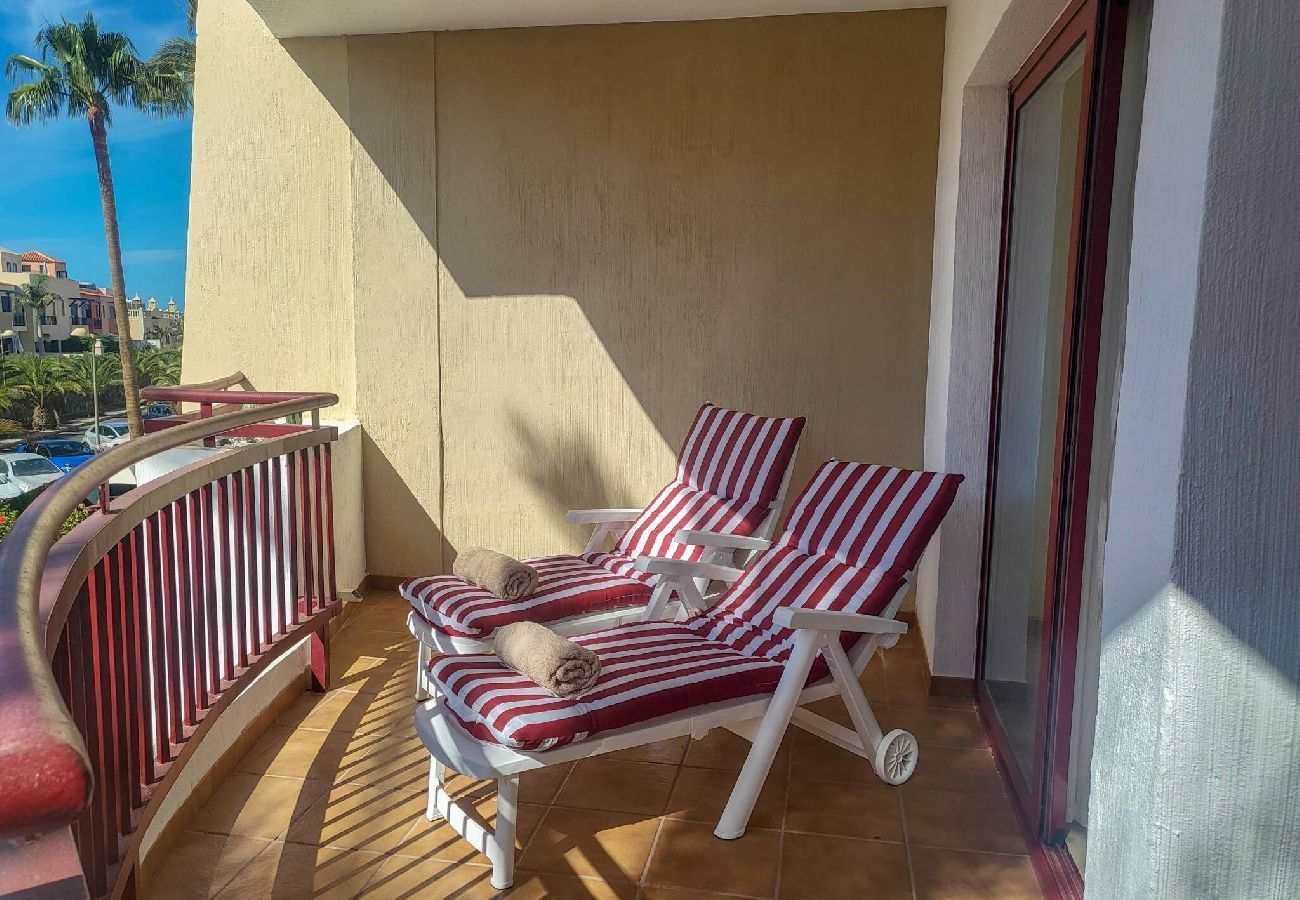 Apartamento en Arona - Relax in Palm Mar by HelloApartments