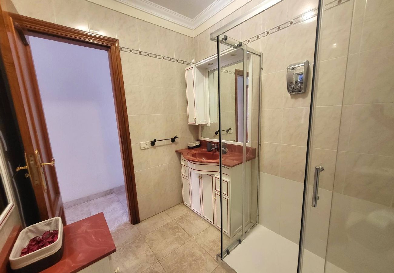 Appartement à Arona - Sun Terrace Los Cristianos by HelloApartments