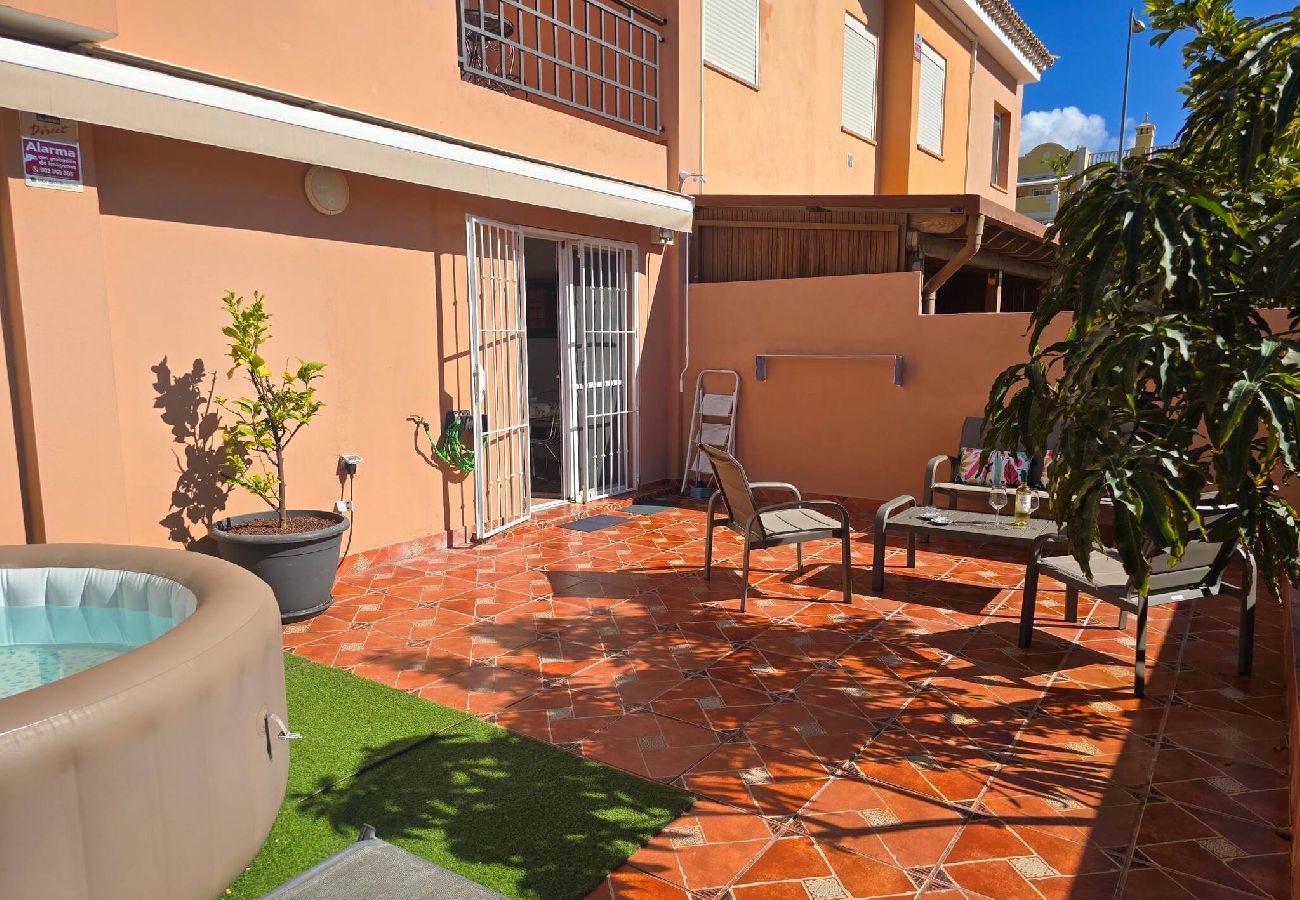 Villa à Arona - Dream House in Palm Mar by HelloApartments