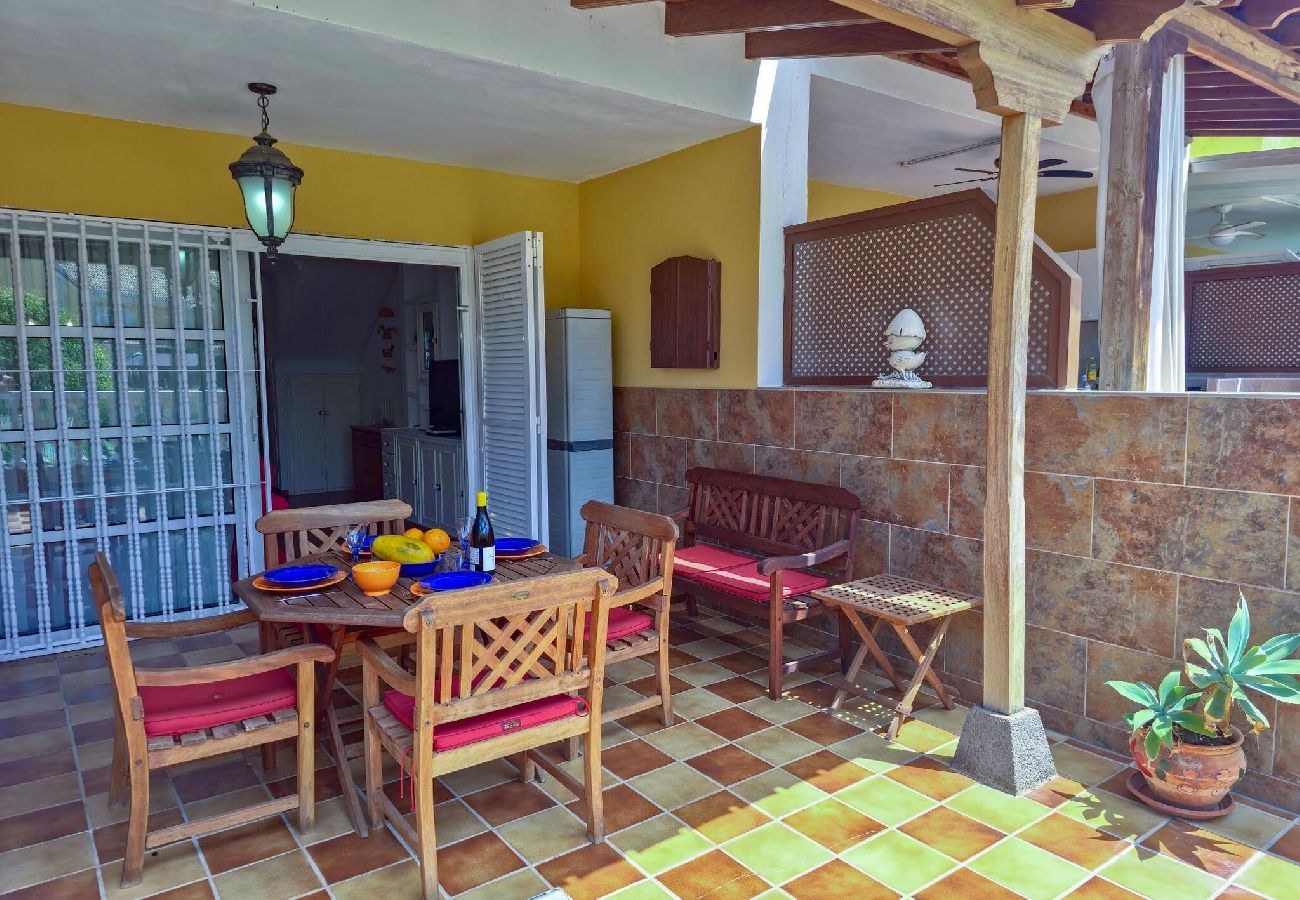 Maison mitoyenne à Arona - Casa Nonna by HelloApartments