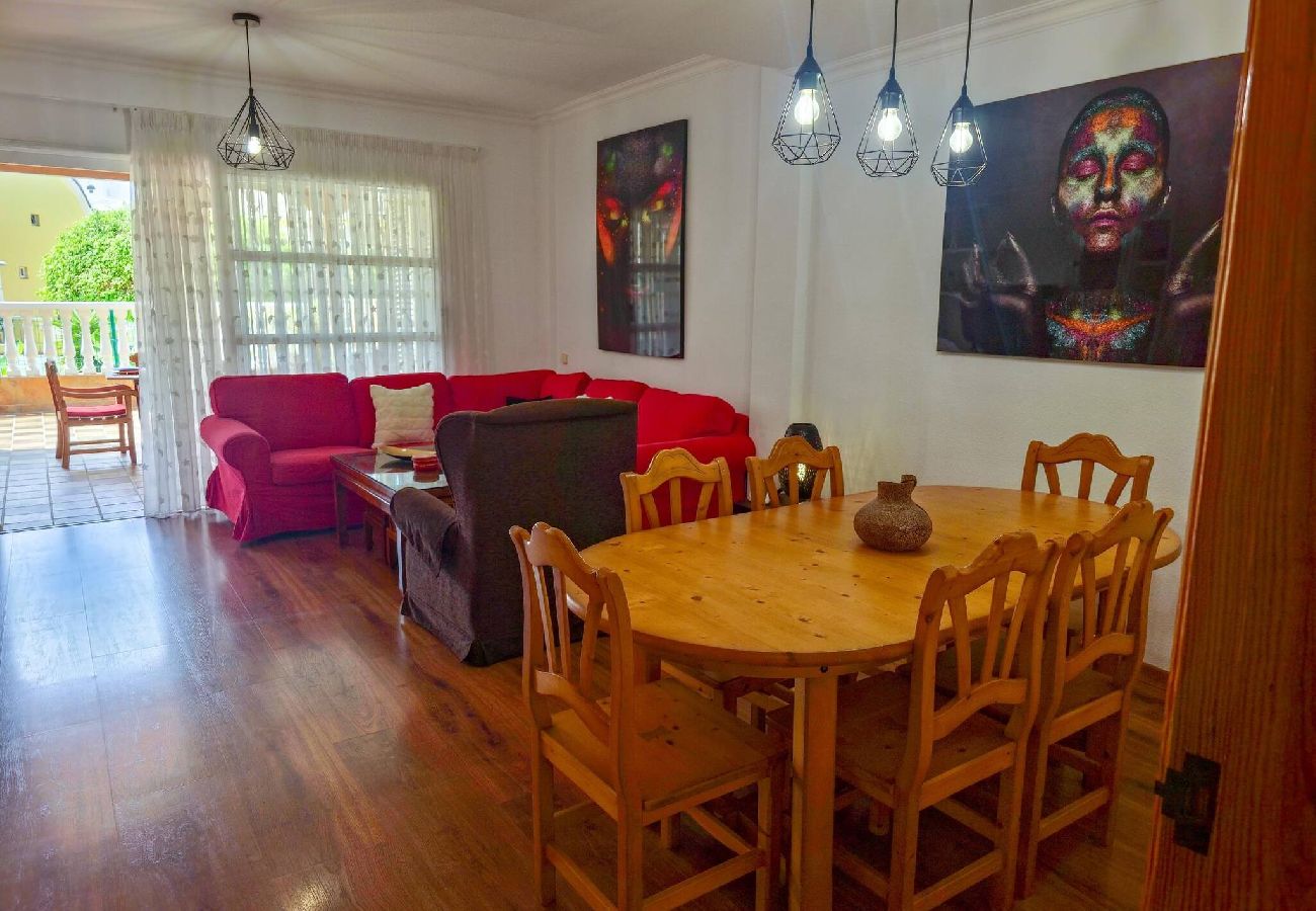 Maison mitoyenne à Arona - Casa Nonna by HelloApartments