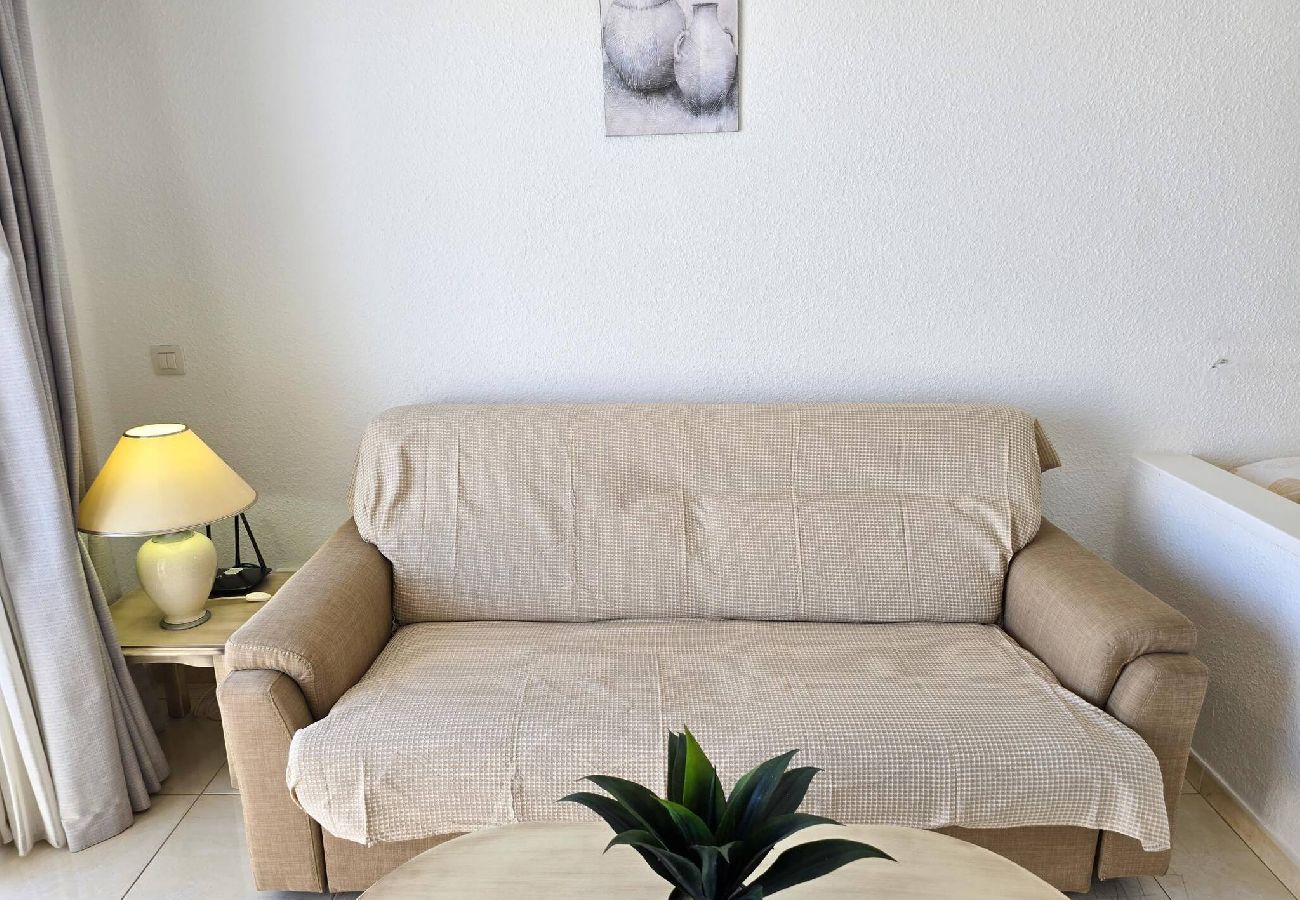 Studio à Costa Adeje - Balcon, vue mer, WiFi, A/C, piscine, 100 mts. de la plage