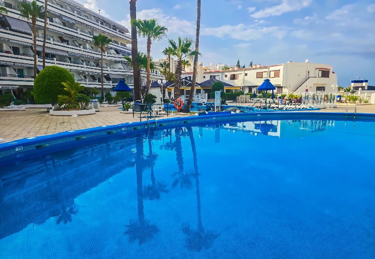 Studio à Costa Adeje - Balcon, vue mer, WiFi, A/C, piscine, 100 mts. de la plage