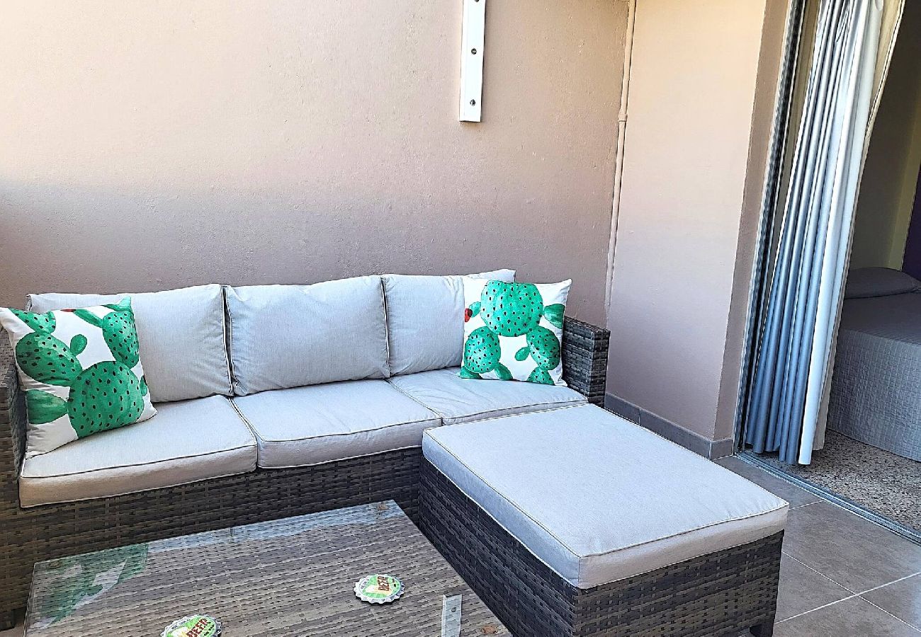 Estúdio em Arona - Central & Beach Los Cristianos by HelloApartments