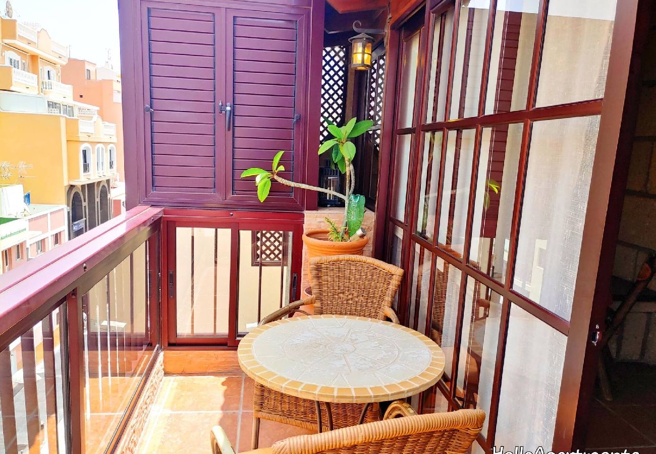 Apartamento em Arona - Sun Terrace Los Cristianos by HelloApartments