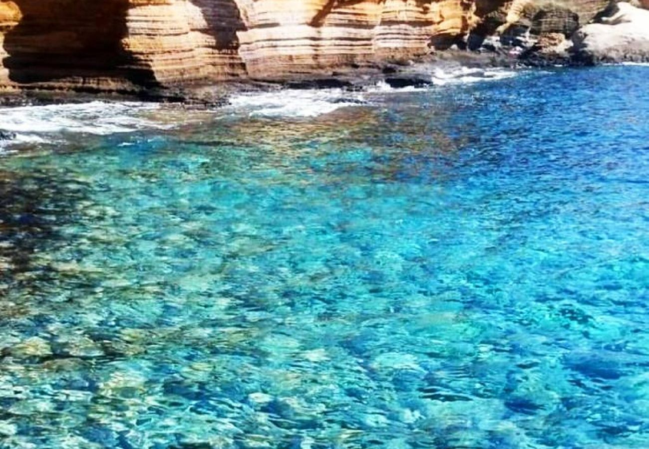 Apartamento em Arona - Sea Front Costa Sol by HelloApartments