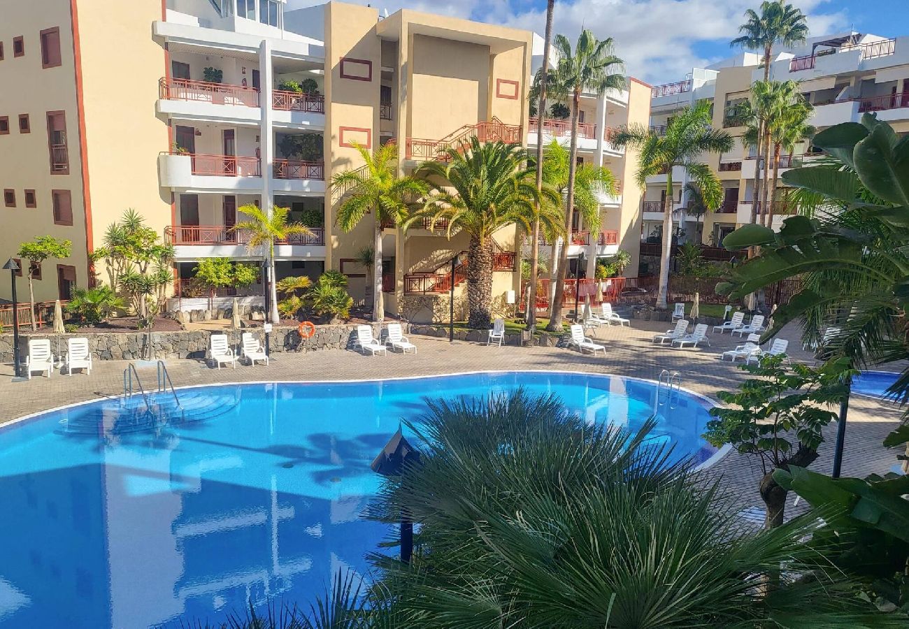 Apartamento em Arona - Oasis Palm Mar by HelloApartments