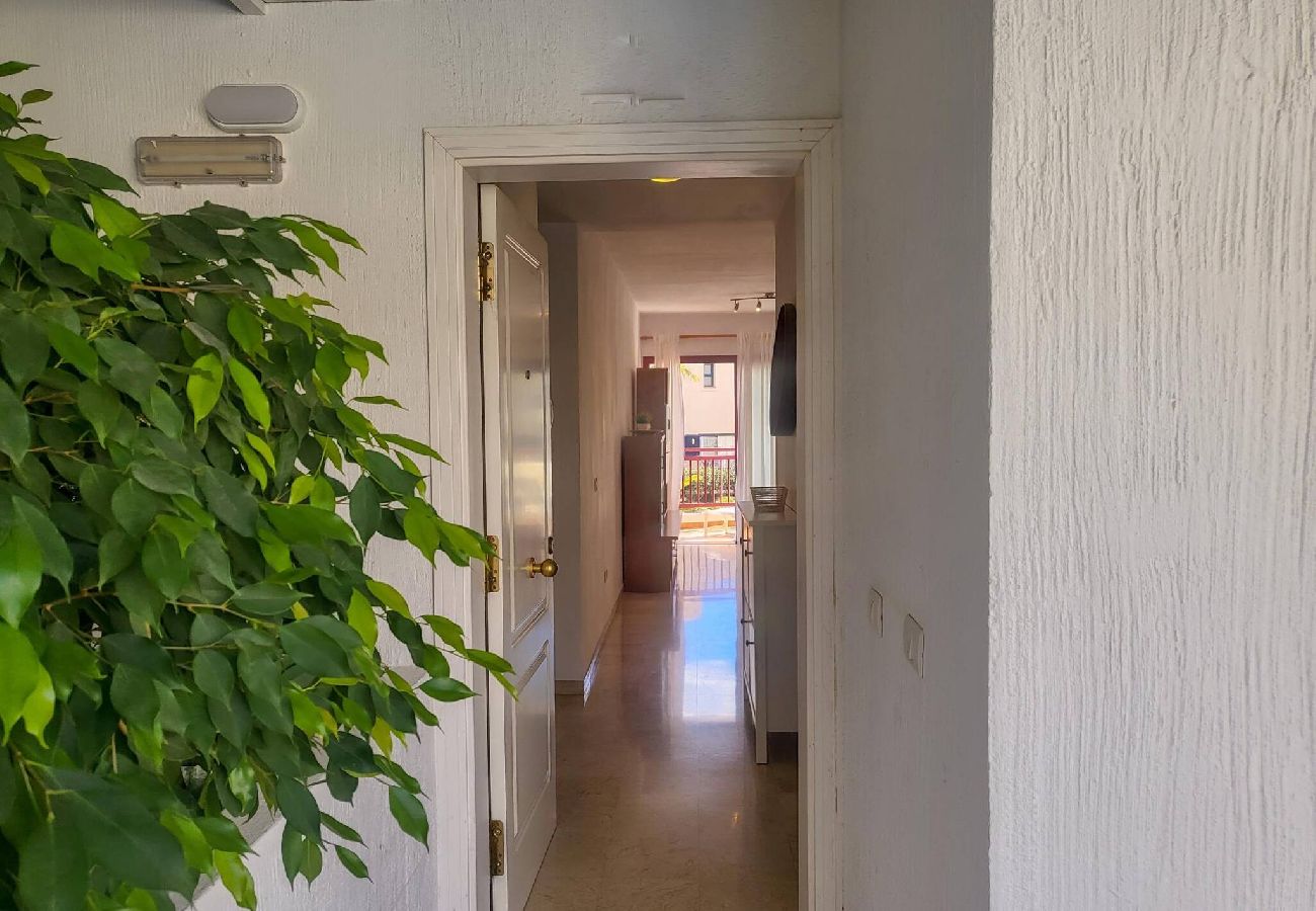 Apartamento em Arona - Relax in Palm Mar by HelloApartments