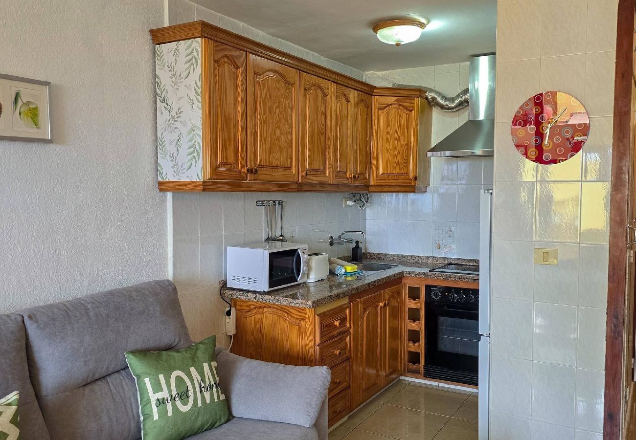 Estúdio em Santiago del Teide - Cosy Place with Sea View by HelloApartments