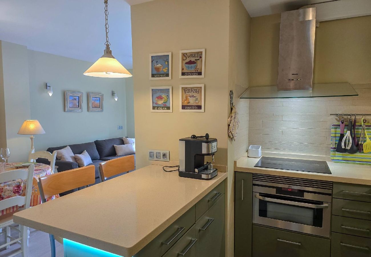 Apartamento em Arona - 	Happy Moments in Los Cristianos by HelloApartments