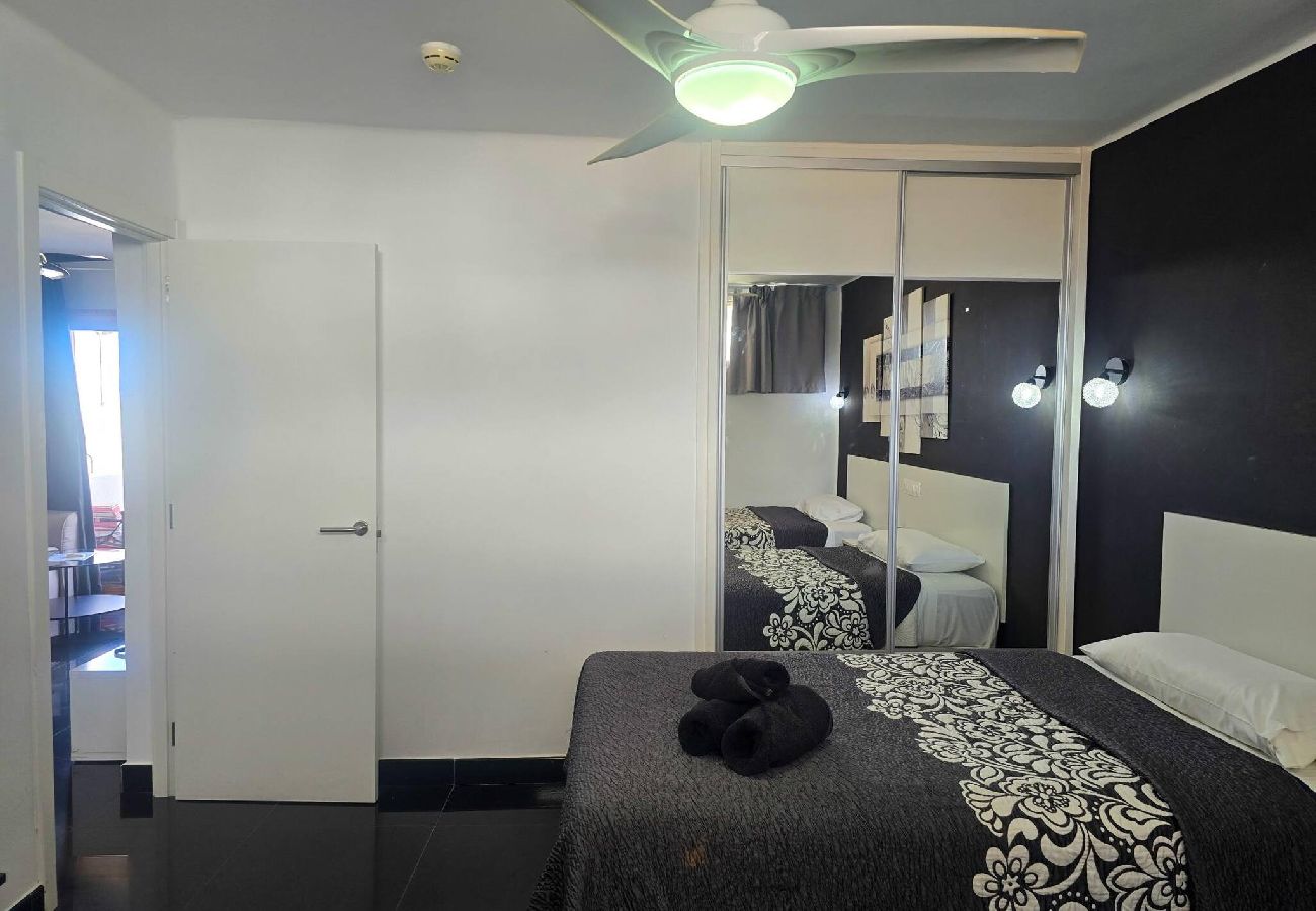 Apartamento em Adeje - Sunset in Los Geranios by HelloApartments