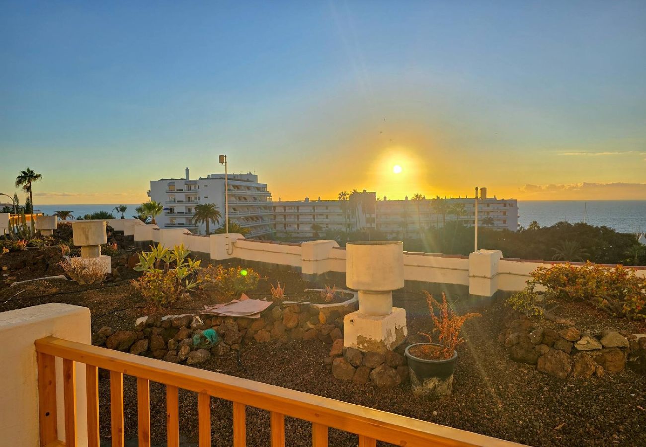 Apartamento em Adeje - Aqua Sun Los Geranios by HelloApartments