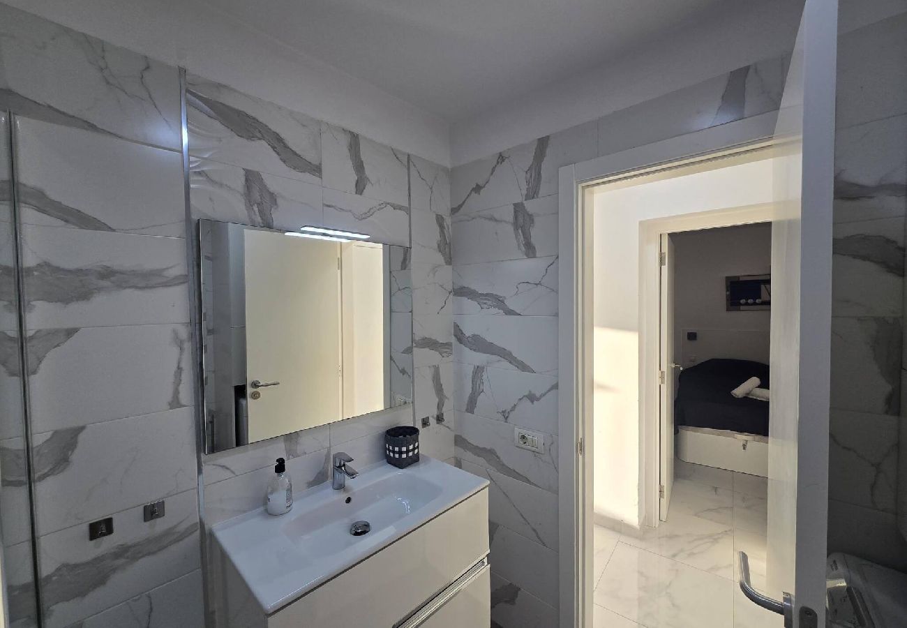 Apartamento em Adeje - Aqua Sun Los Geranios by HelloApartments