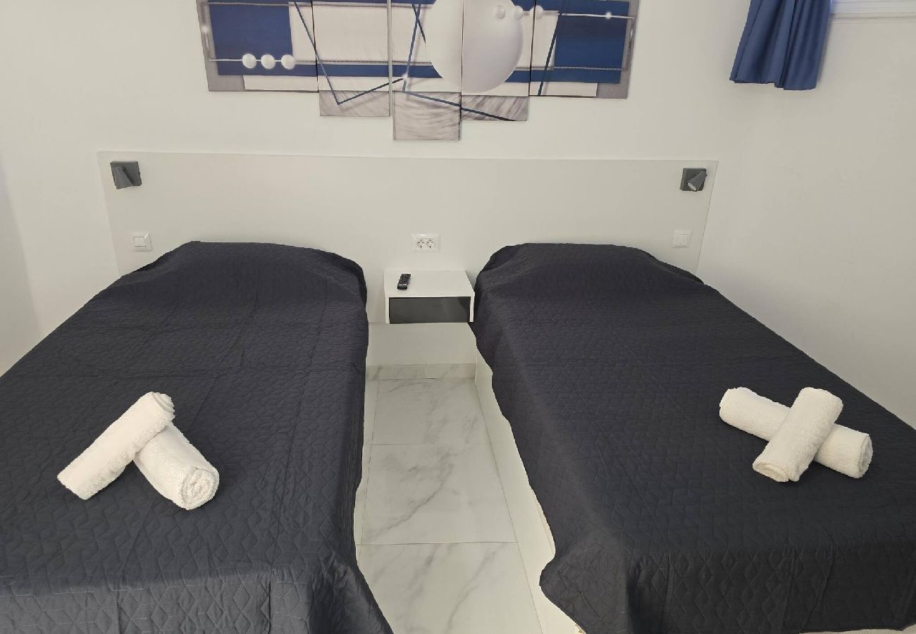 Apartamento em Adeje - Aqua Sun Los Geranios by HelloApartments