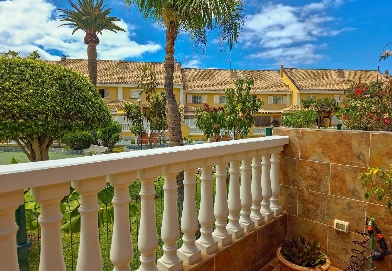 Terraced House in Arona - Casa Nonna by HelloApartments