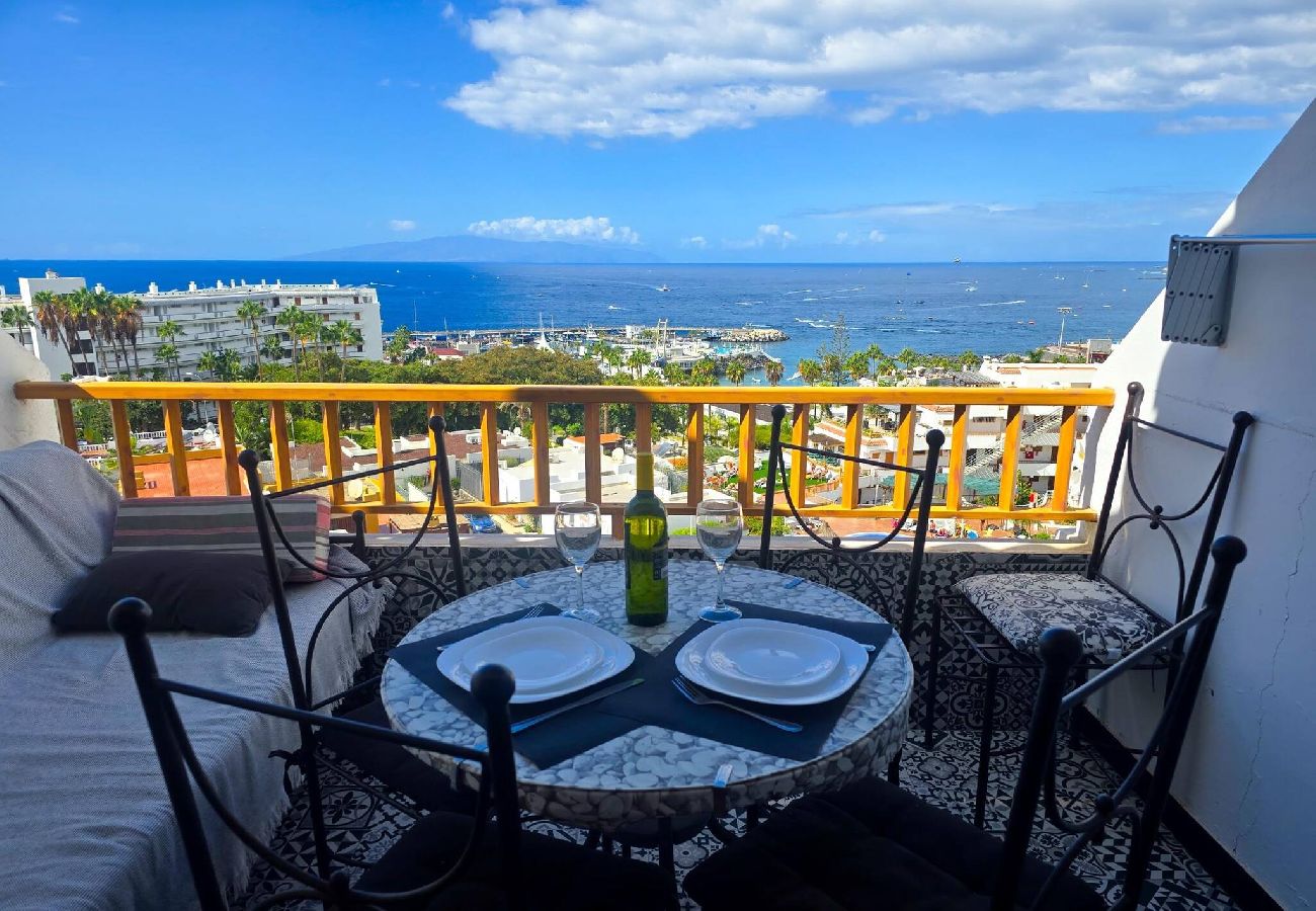 Apartment in Adeje - Sunset in Los Geranios by HelloApartments