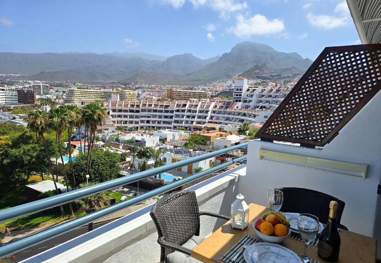 Studio in Costa Adeje - Balcony, sea view, WiFi, A/C, pool, 100 mts. from the beach