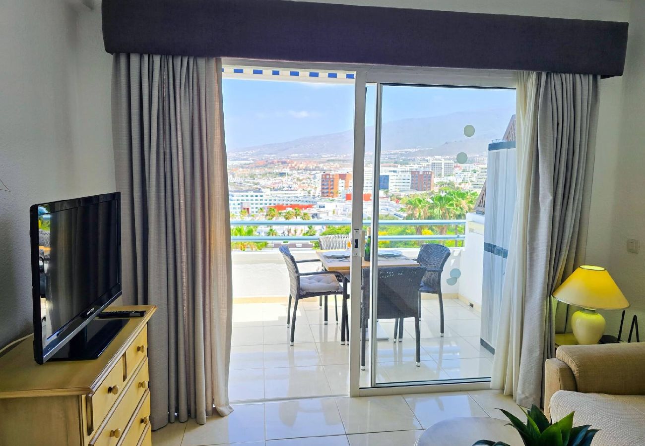 Studio in Costa Adeje - Balcony, sea view, WiFi, A/C, pool, 100 mts. from the beach